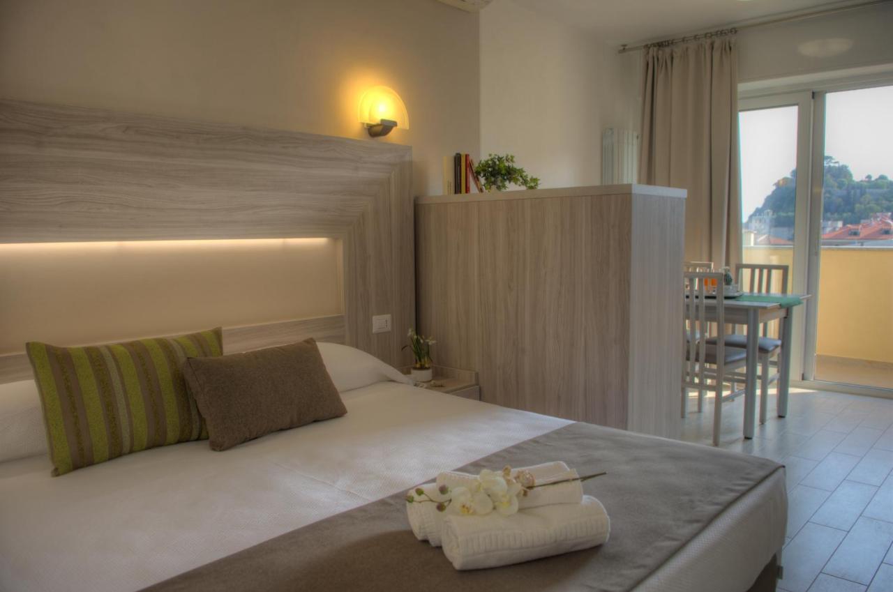 Hotel Residence La Palma Finale Ligure Ngoại thất bức ảnh