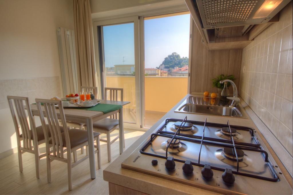 Hotel Residence La Palma Finale Ligure Ngoại thất bức ảnh