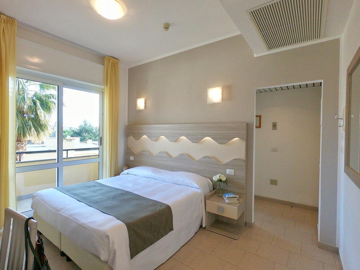 Hotel Residence La Palma Finale Ligure Ngoại thất bức ảnh